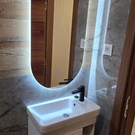 아파트 Green Apartman *